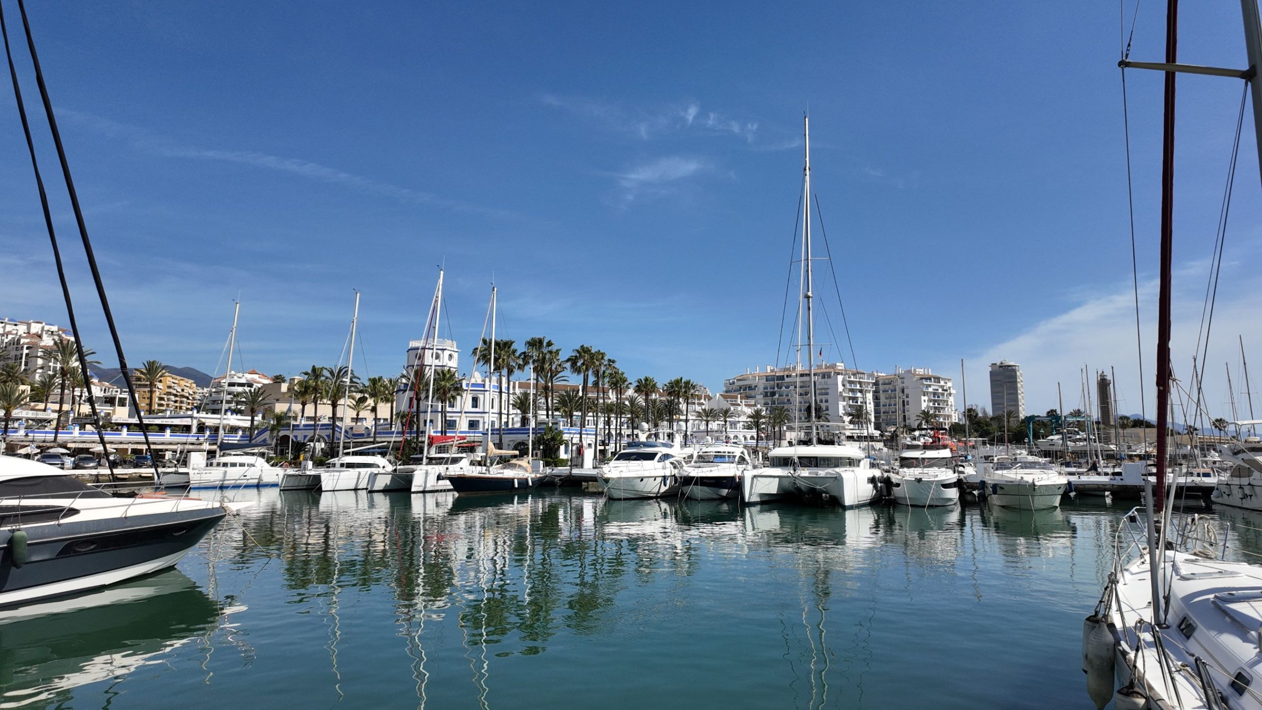 Puerto Deportivo de Estepona: una escala para disfrutar del mar y la ciudad